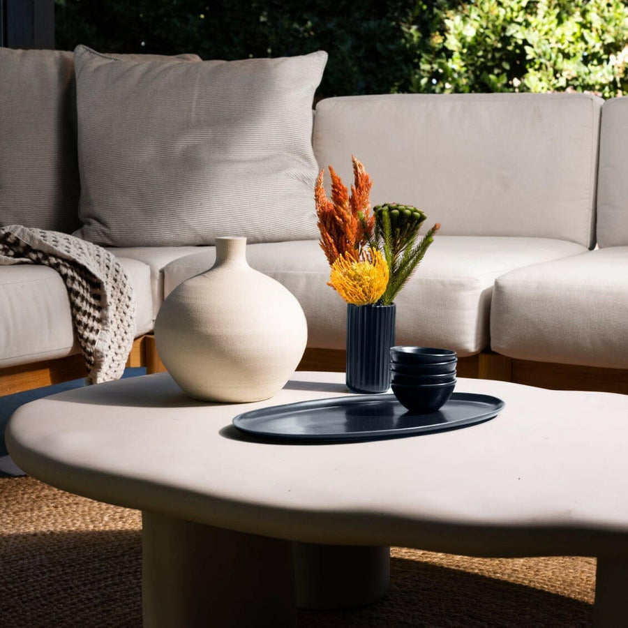 Elegant oval platter showcasing exquisite design, perfect for formal dining and special occasions